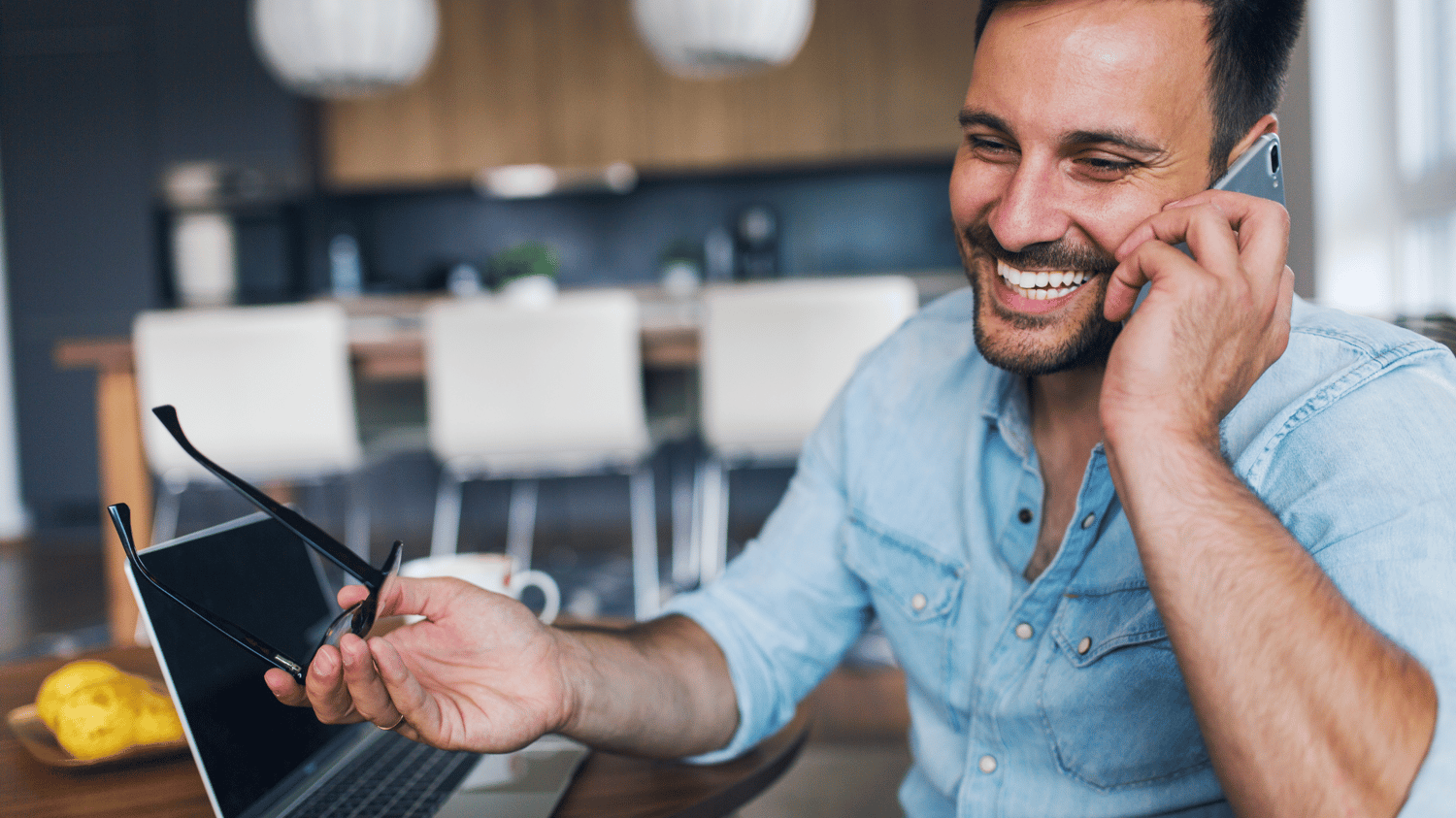 {slide.module_style.background.background_image.alt}