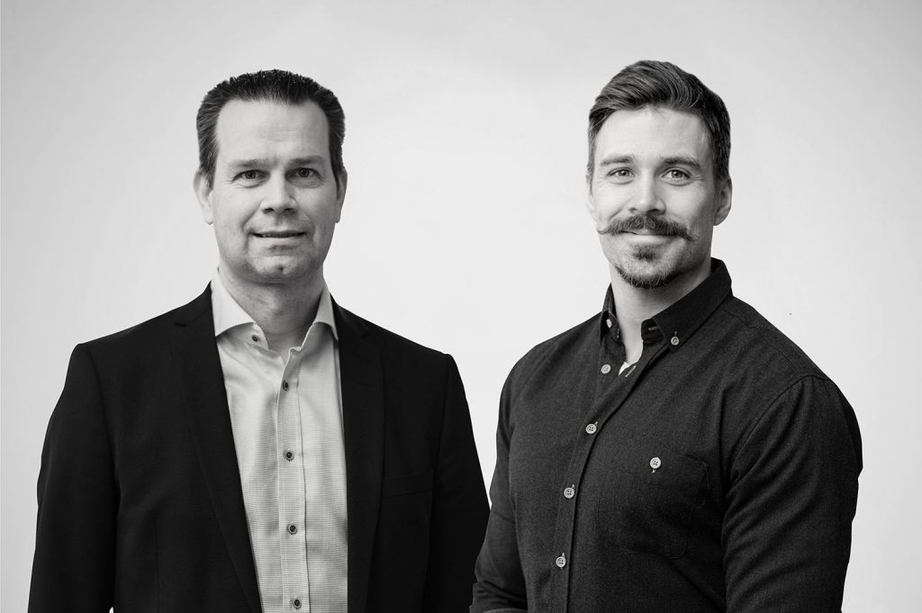 {slide.module_style.background.background_image.alt}